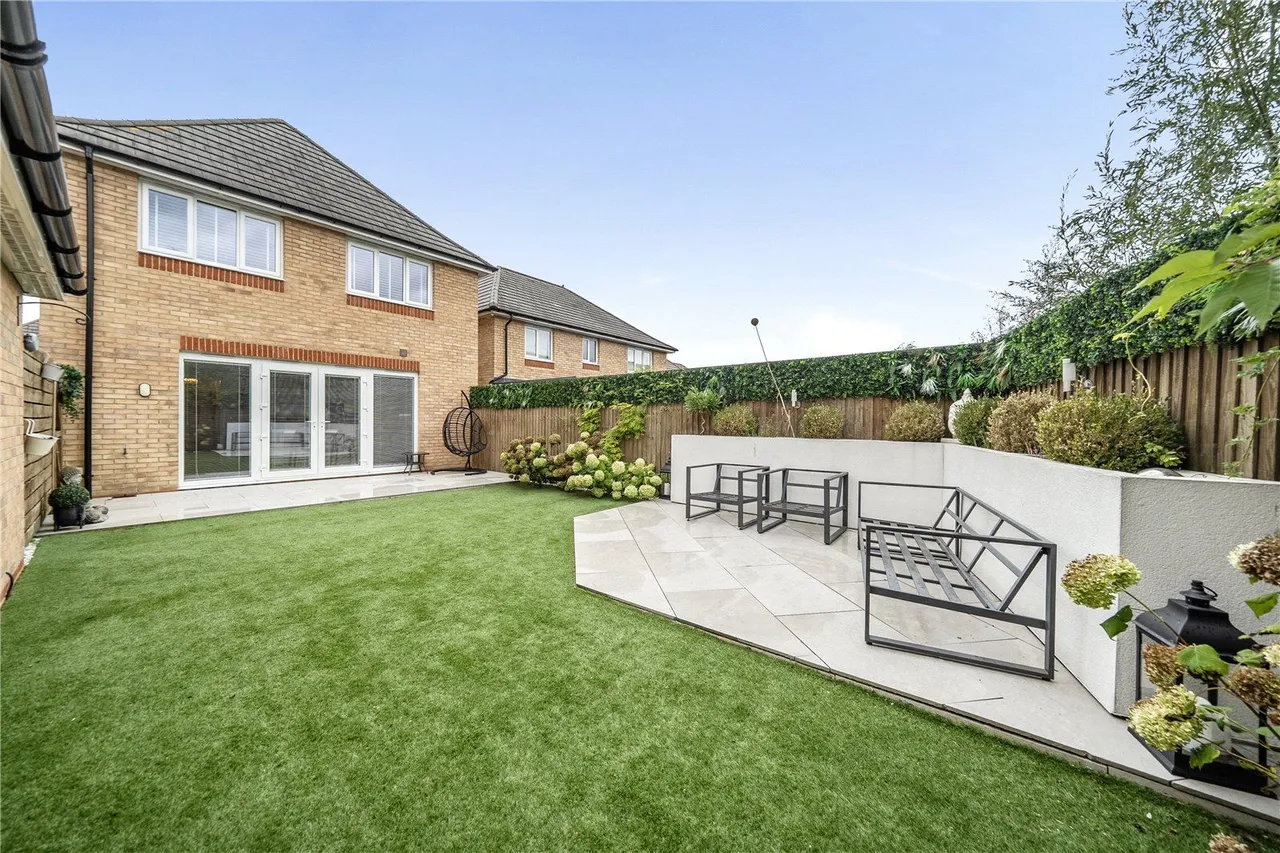 Henrietta Court, Chadderton, OL9, photo 24