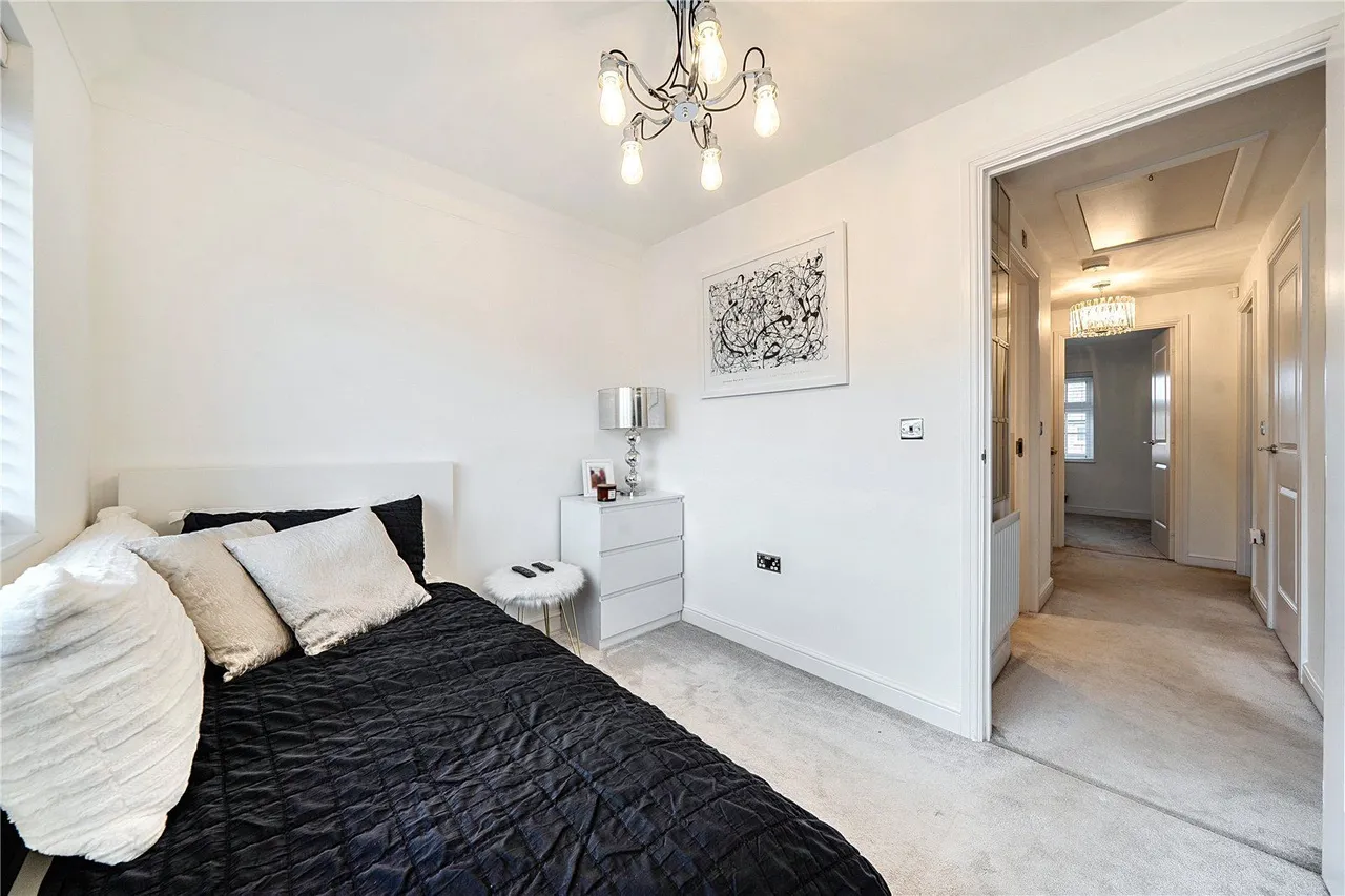 Henrietta Court, Chadderton, OL9, photo 18