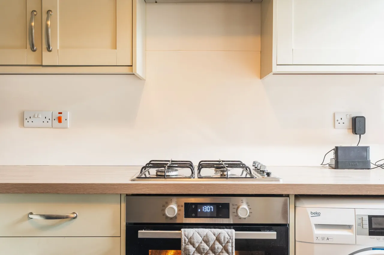 Taplin Road, Sheffield, S6, photo 8