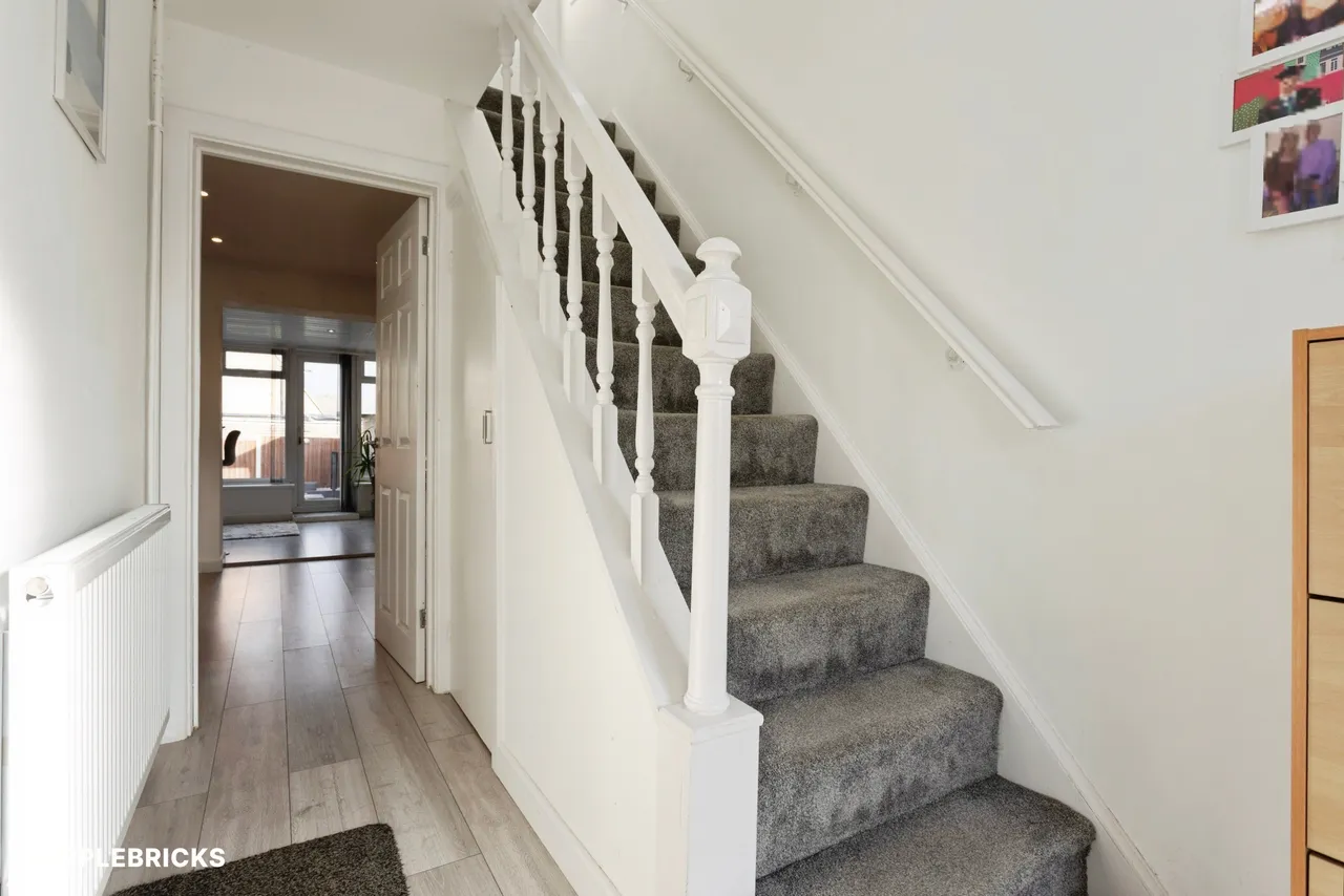 Chatsworth Close, Loughborough, LE12, photo 21