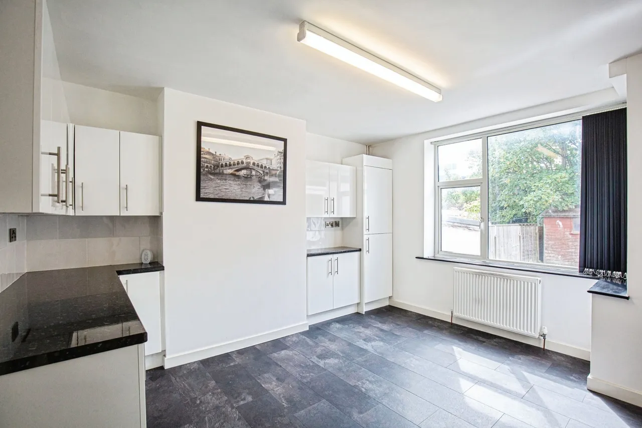 Warbreck Hill Road, Blackpool, FY2, photo 7