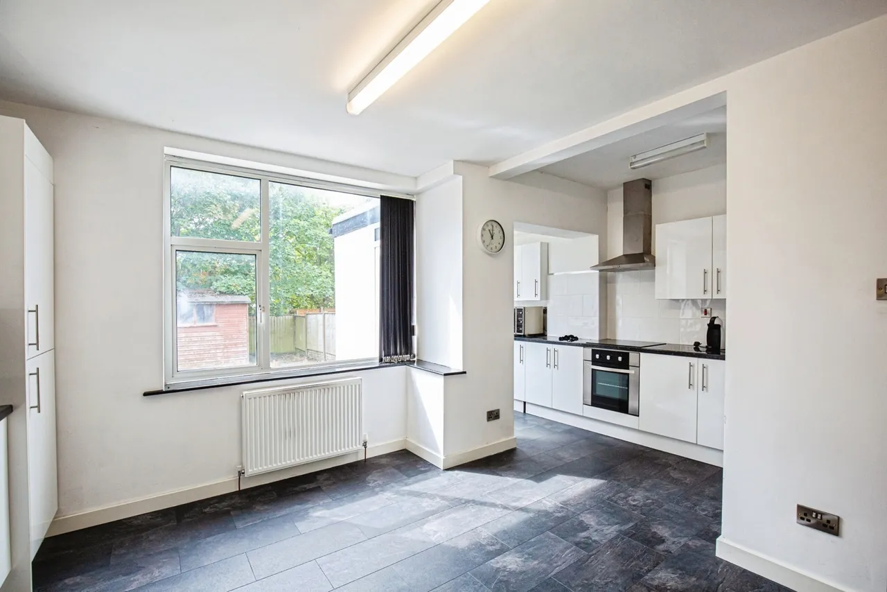 Warbreck Hill Road, Blackpool, FY2, photo 6