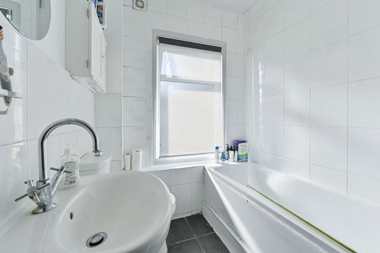 London, SW16, photo 16
