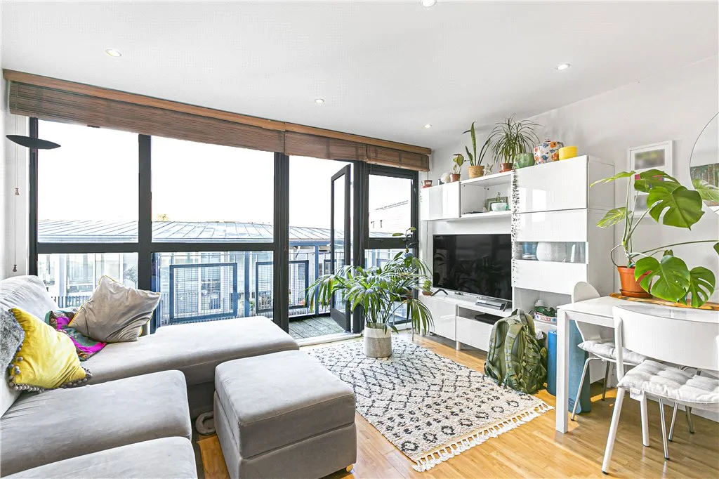 2 bed flat to rent, Bell Yard Mews, London, SE1