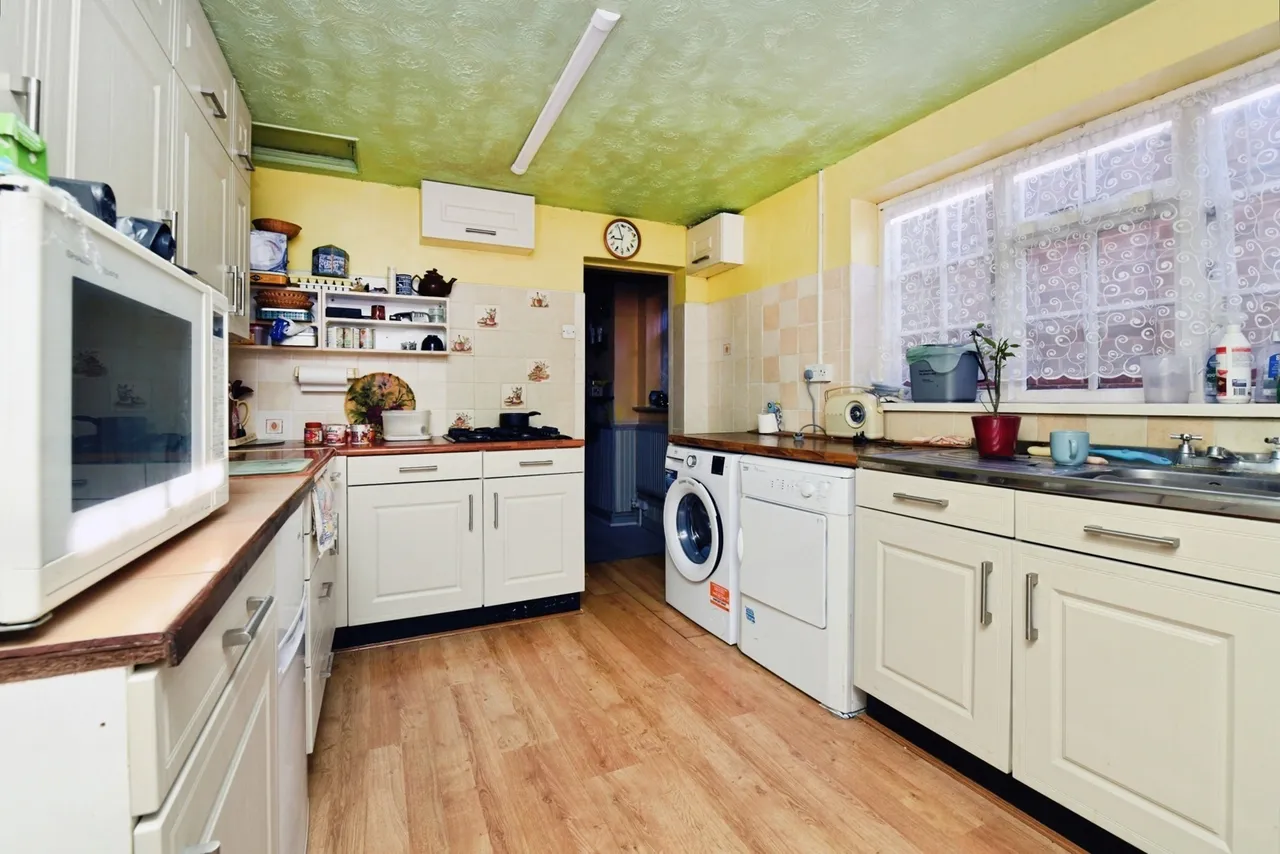 Queens Road, Burnham-on-Crouch, Essex, CM0, photo 8