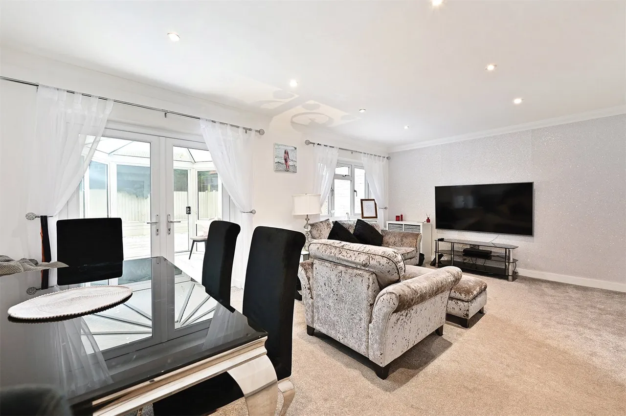 Harpton Close, Yateley, Hampshire, GU46 7SH, photo 5