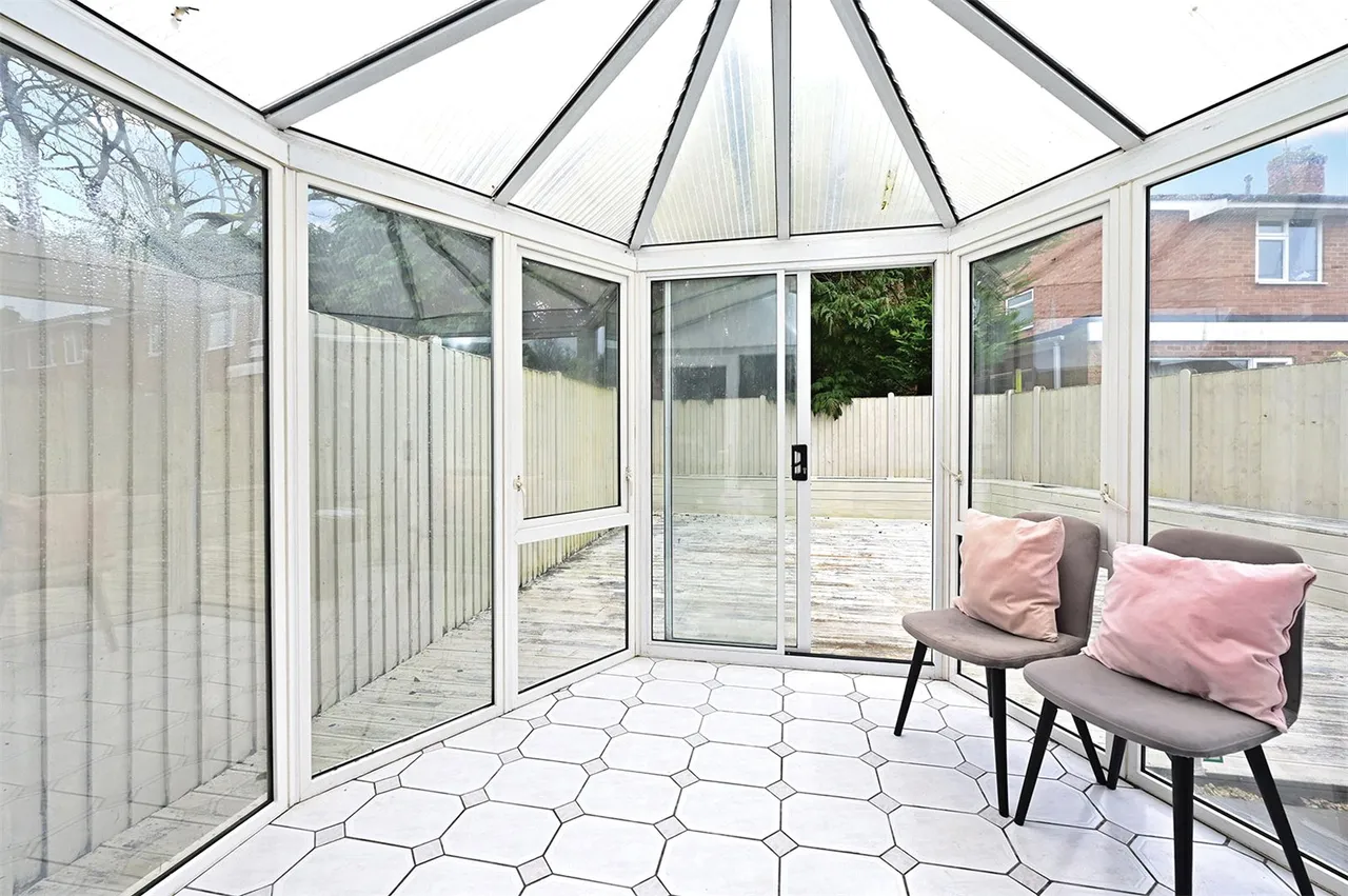 Harpton Close, Yateley, Hampshire, GU46 7SH, photo 6