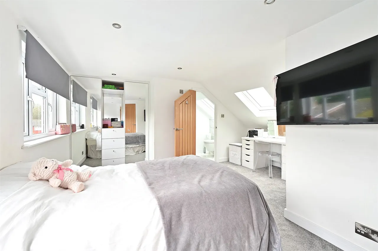 Harpton Close, Yateley, Hampshire, GU46 7SH, photo 8