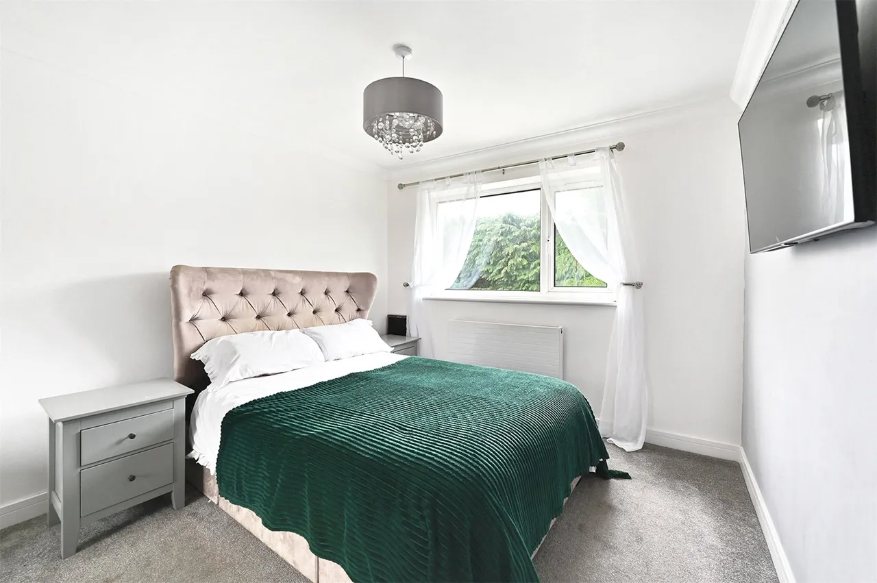 Harpton Close, Yateley, Hampshire, GU46 7SH, photo 9
