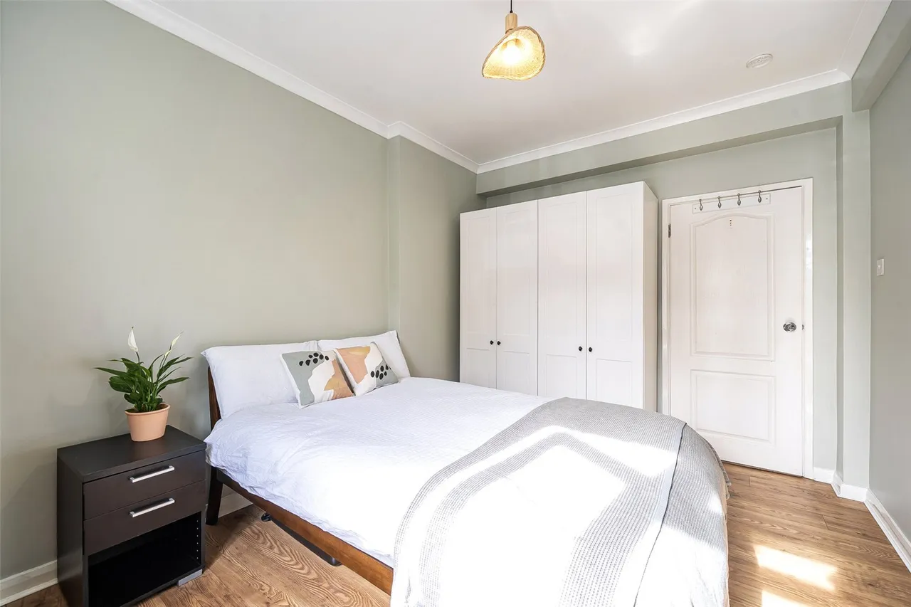 Barry Road, SE22, photo 17