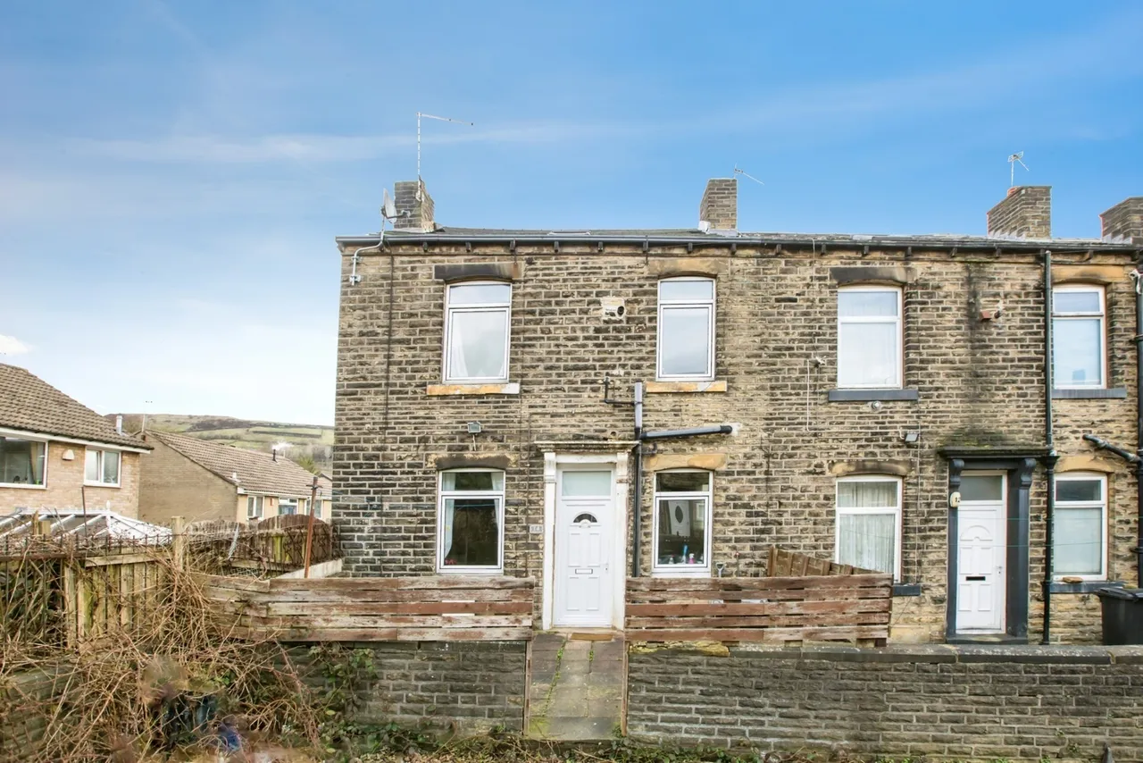 2 bed house for sale — Bethel Street, Halifax, West Yorkshire, HX3