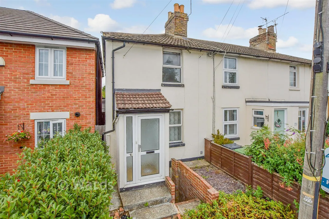 2 bed house for sale, Loose Road, Loose, ME15
