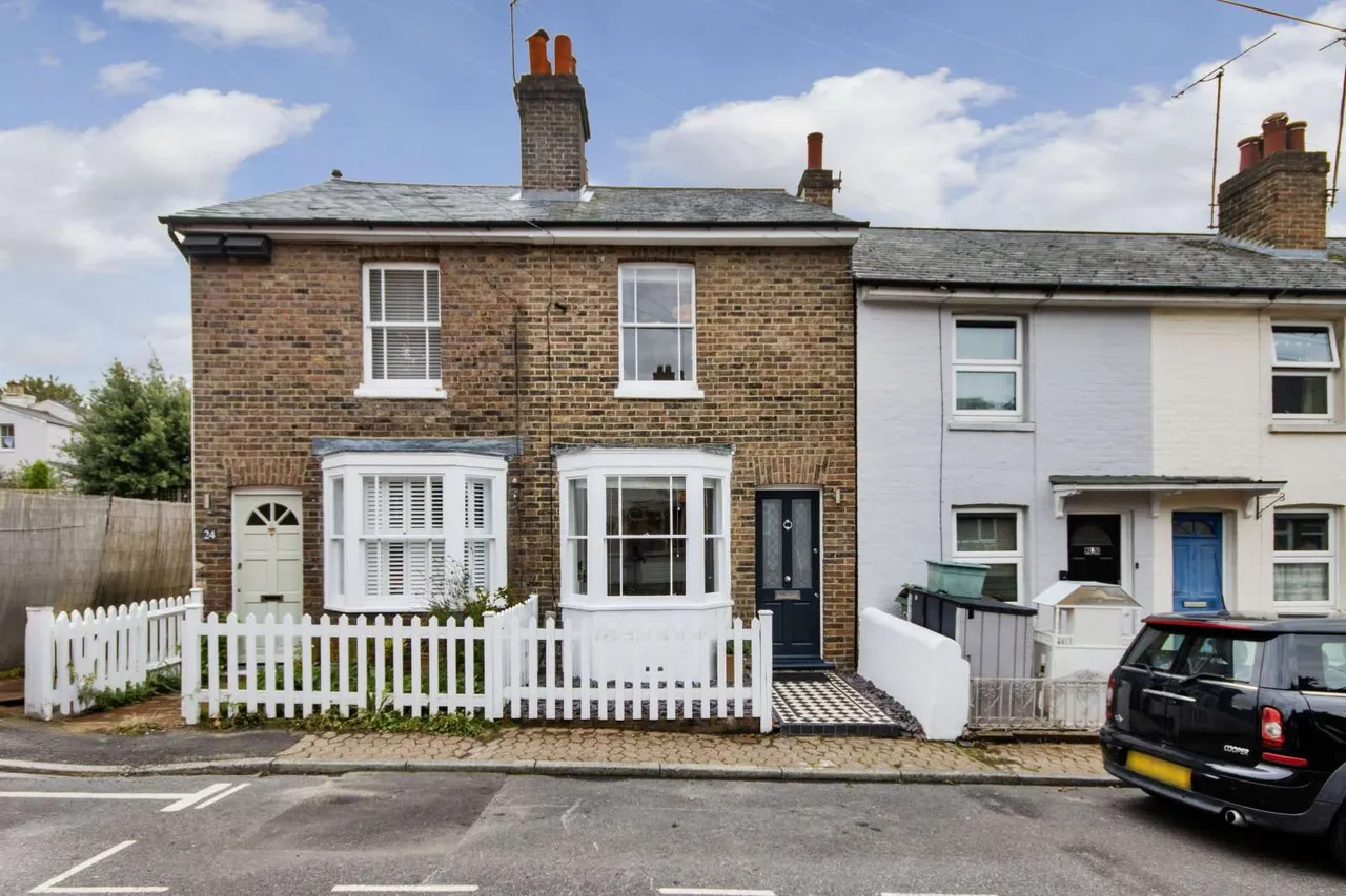 3 bed house for sale — Park Street, Tunbridge Wells, Kent, TN2 4SP