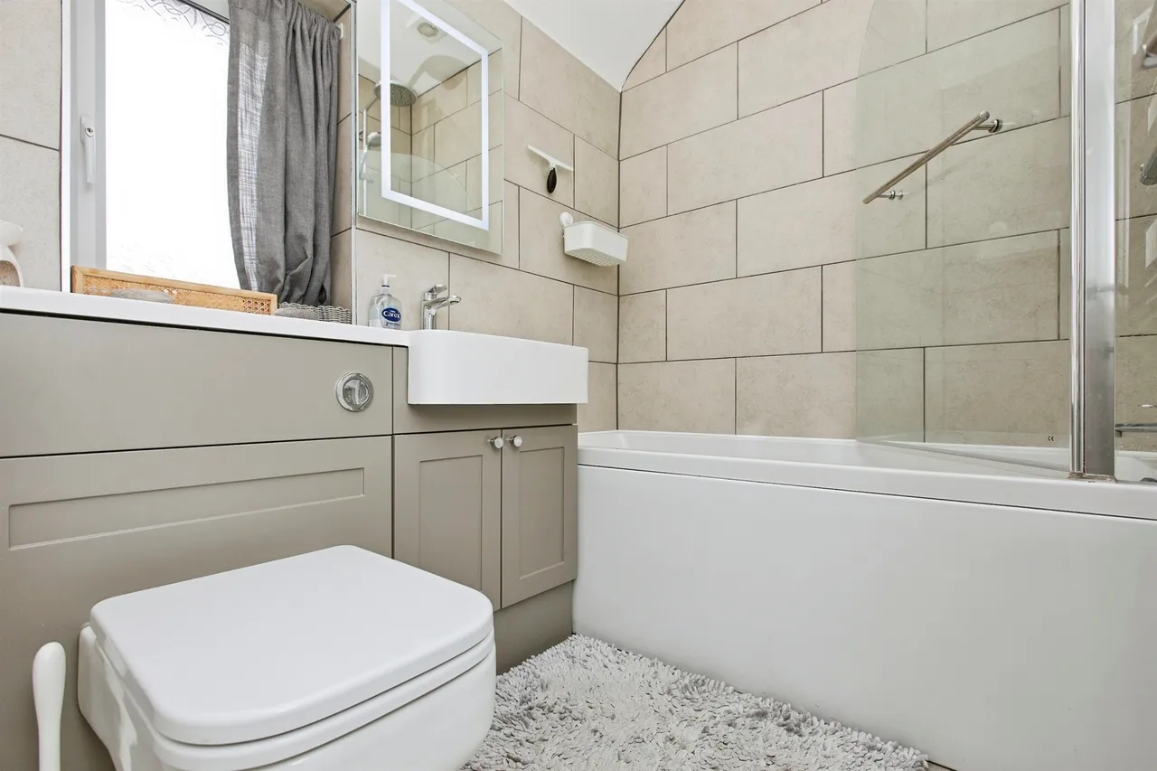 Suffolk Avenue, Derby, DE21, photo 17