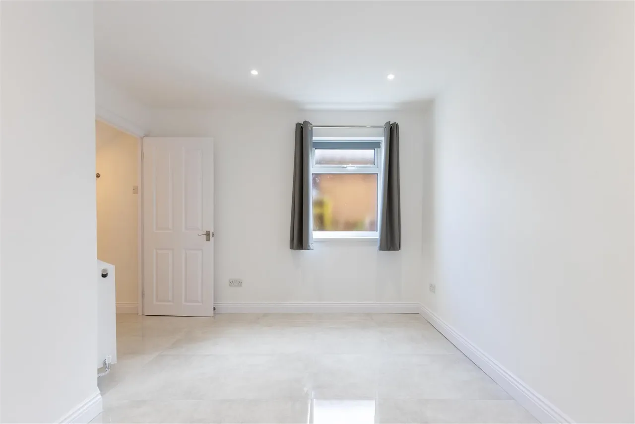 Dashwood Avenue, High Wycombe, HP12, photo 6