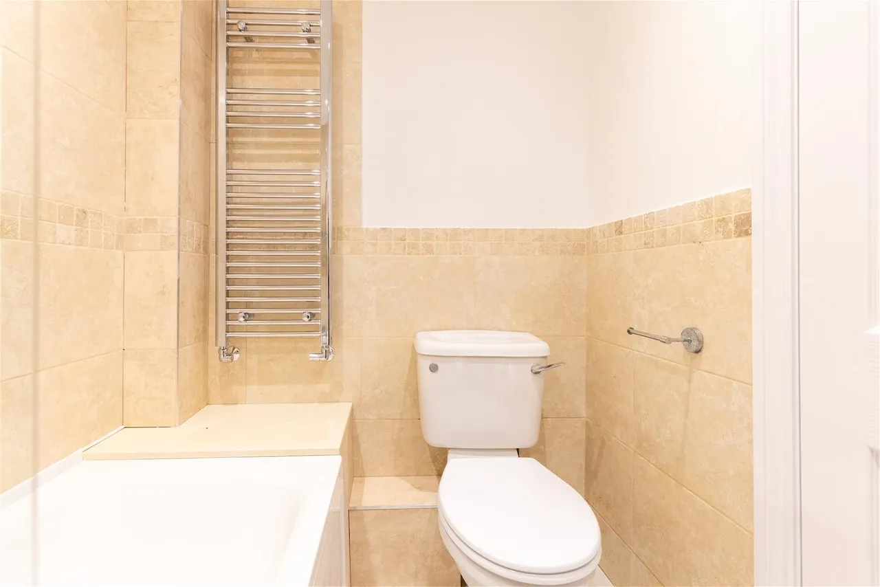 Dashwood Avenue, High Wycombe, HP12, photo 8