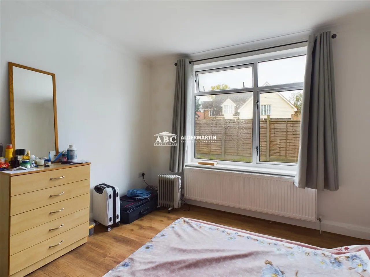 Highfield Avenue, London, photo 4