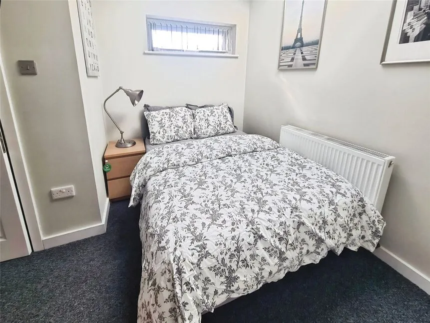 Salisbury Close, Eastleigh, SO50, photo 5