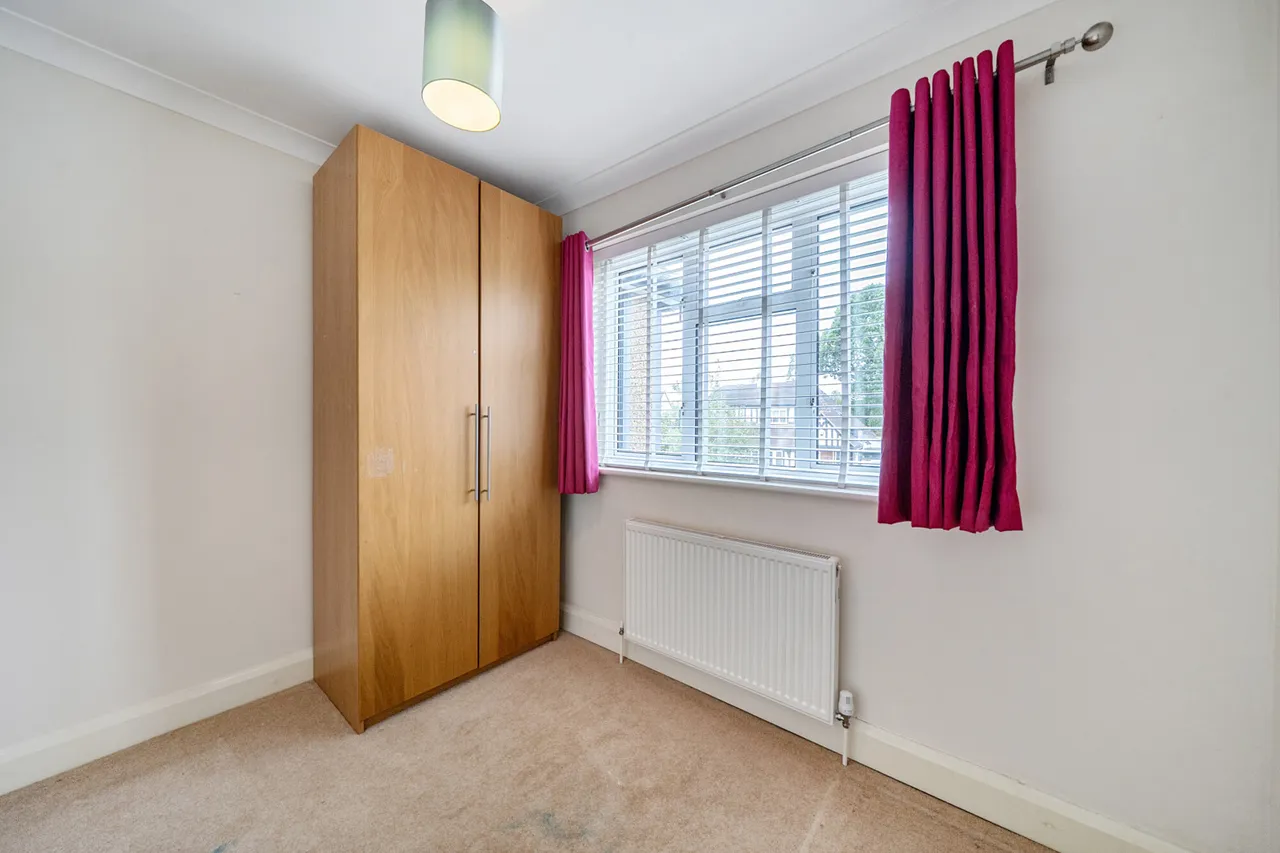 Hillview Road, Hatch End, HA5, photo 16