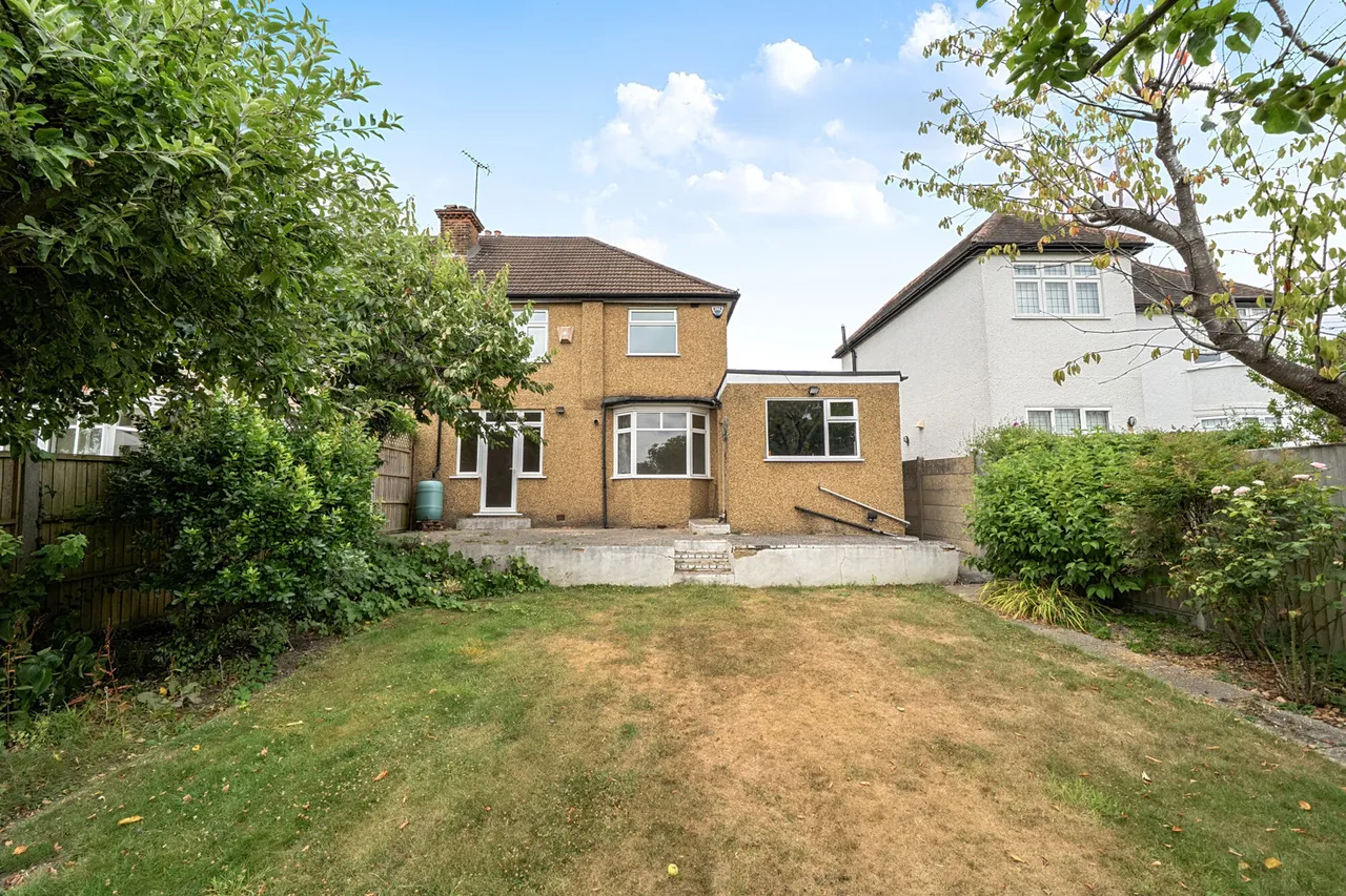 Hillview Road, Hatch End, HA5, photo 20
