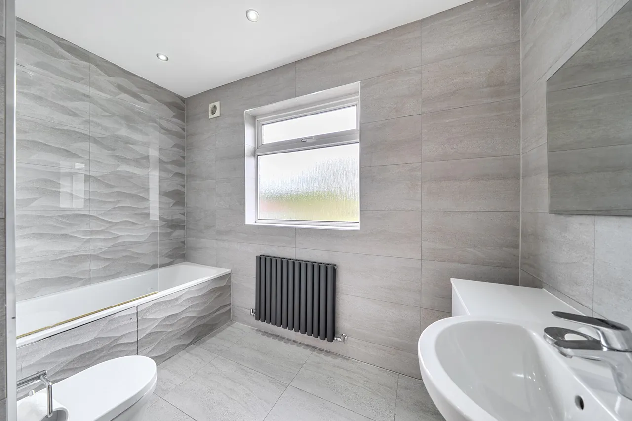 Hillview Road, Hatch End, HA5, photo 10