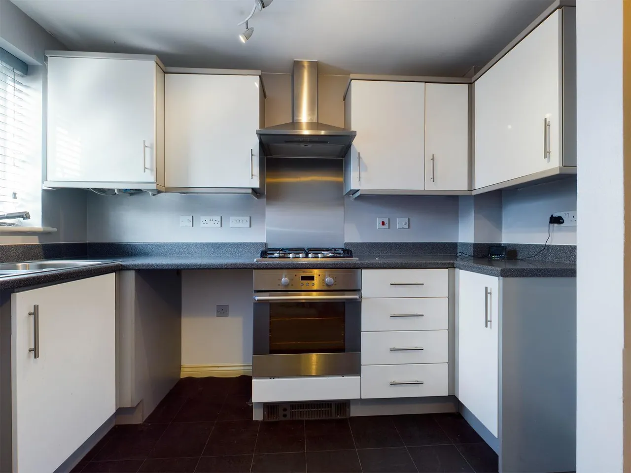 Brynffordd, Townhill, SA1, photo 6