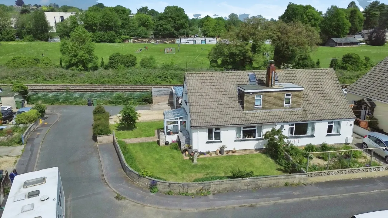 2 bed house for sale — Gannicox Road, Stroud