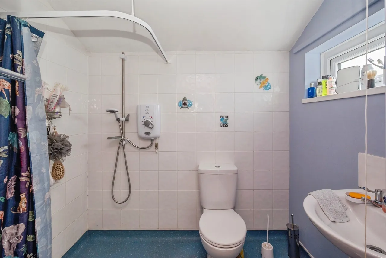 Century Road, Great Yarmouth, NR31, photo 8