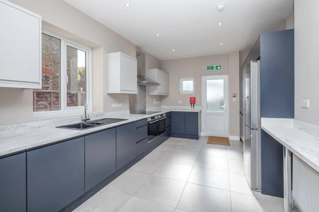 Goldhawk Road, Stamford Brook, London, W6, photo 7