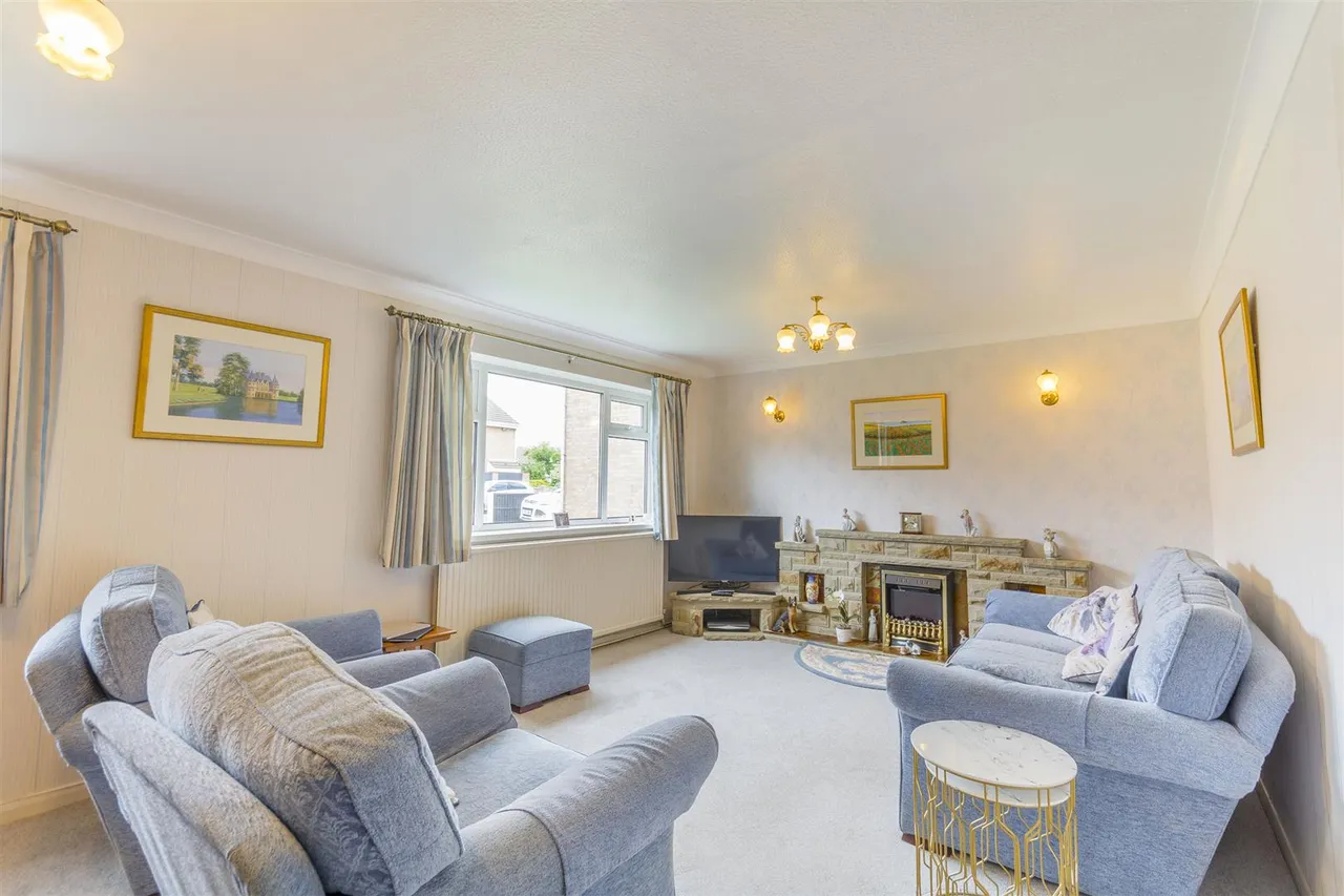 Stourdale Close, Long Eaton, NG10, photo 2