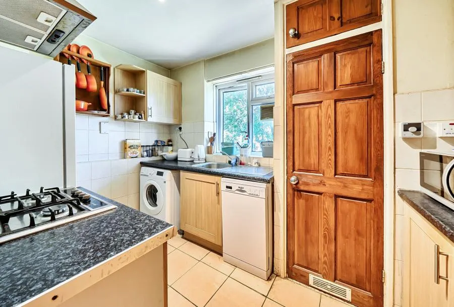 Thursley Gardens, London, SW19, photo 10