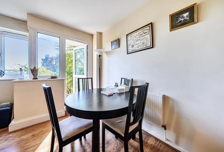 Thursley Gardens, London, SW19, photo 11