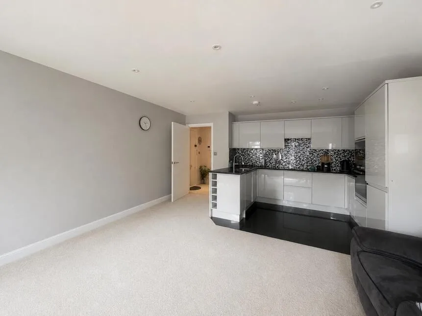 Granville Road, Watford, Hertfordshire, WD18, photo 4