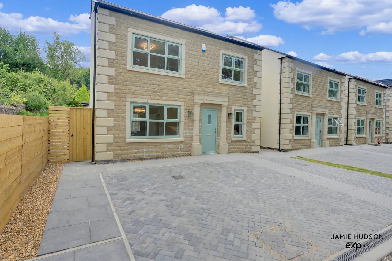 5 bed house for sale — Quarry Road, Chorley, Lancashire, PR6 8RB