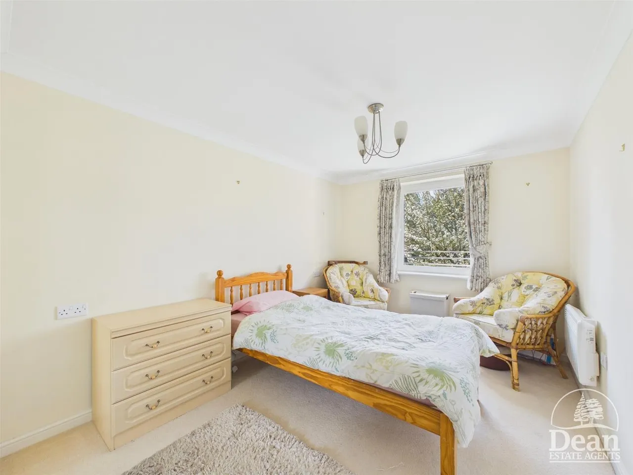 Kings Meadow Court, Lydney, photo 10