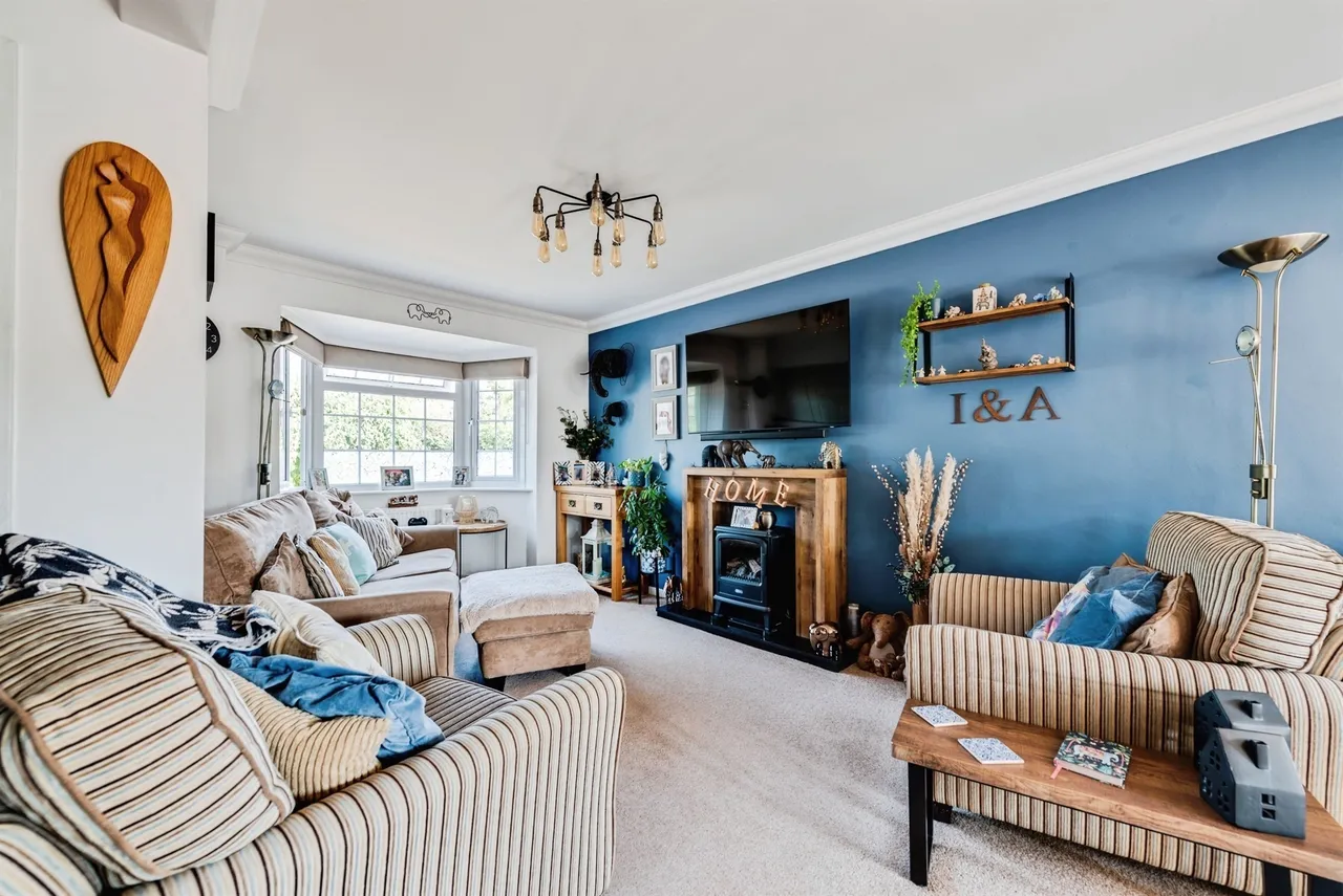 Thame Road, Haddenham, Aylesbury, photo 7