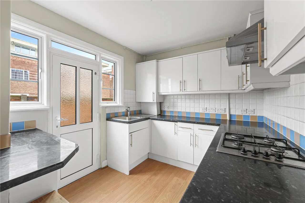 Berkley Court, London Road, Twickenham, TW1 1HA, photo 6