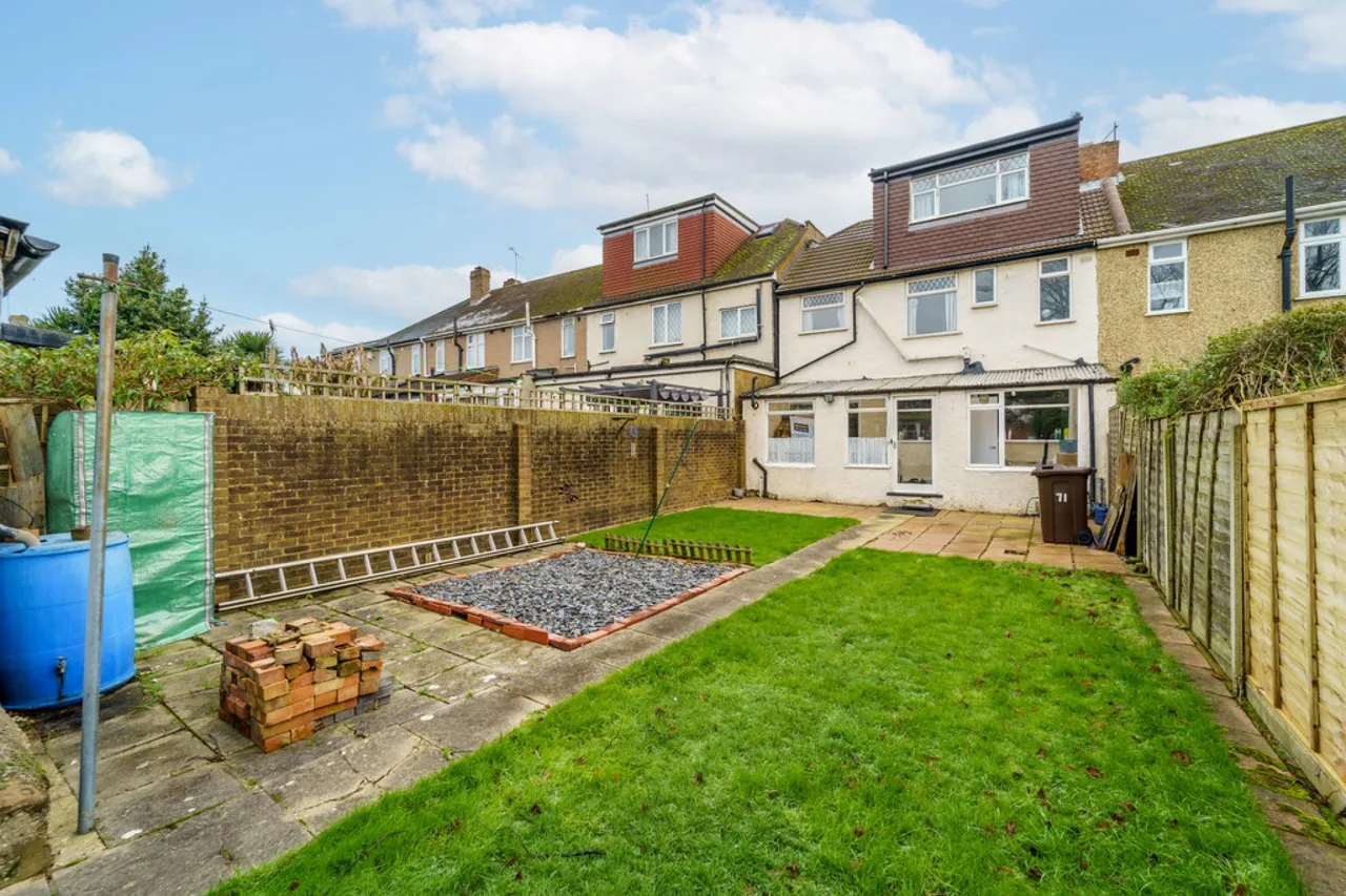 Southcote Avenue, Lower Feltham, photo 15