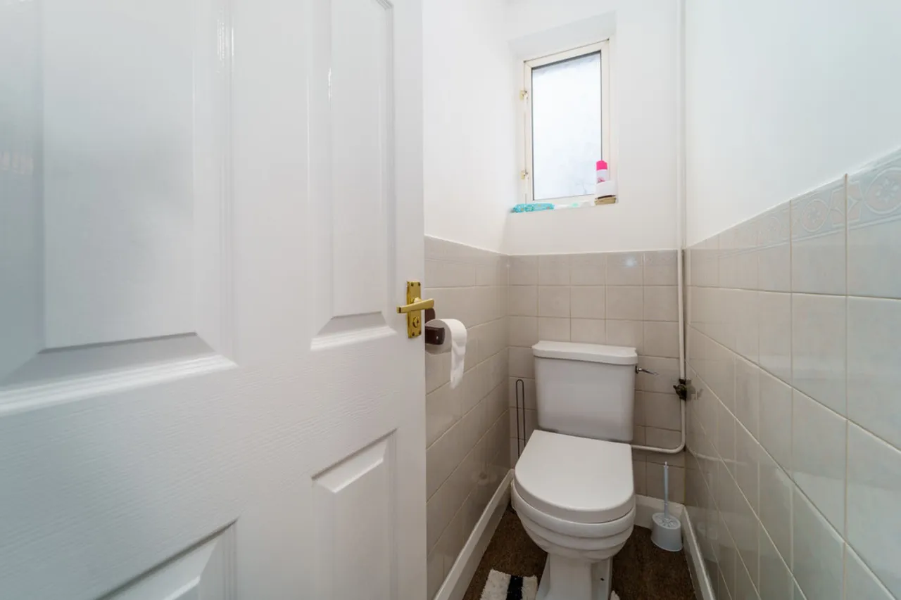 Southcote Avenue, Lower Feltham, photo 10