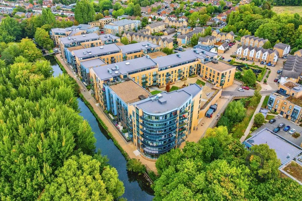 The Embankment, Nash Mills Wharf, Hertfordshire, HP3, photo 6