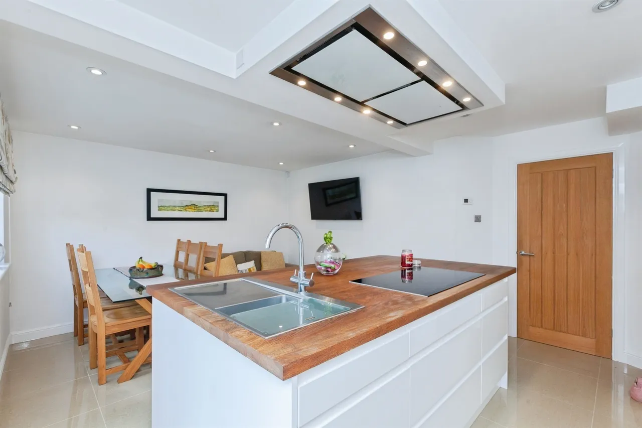 Crossland Row, Burbage, Hinckley, photo 6