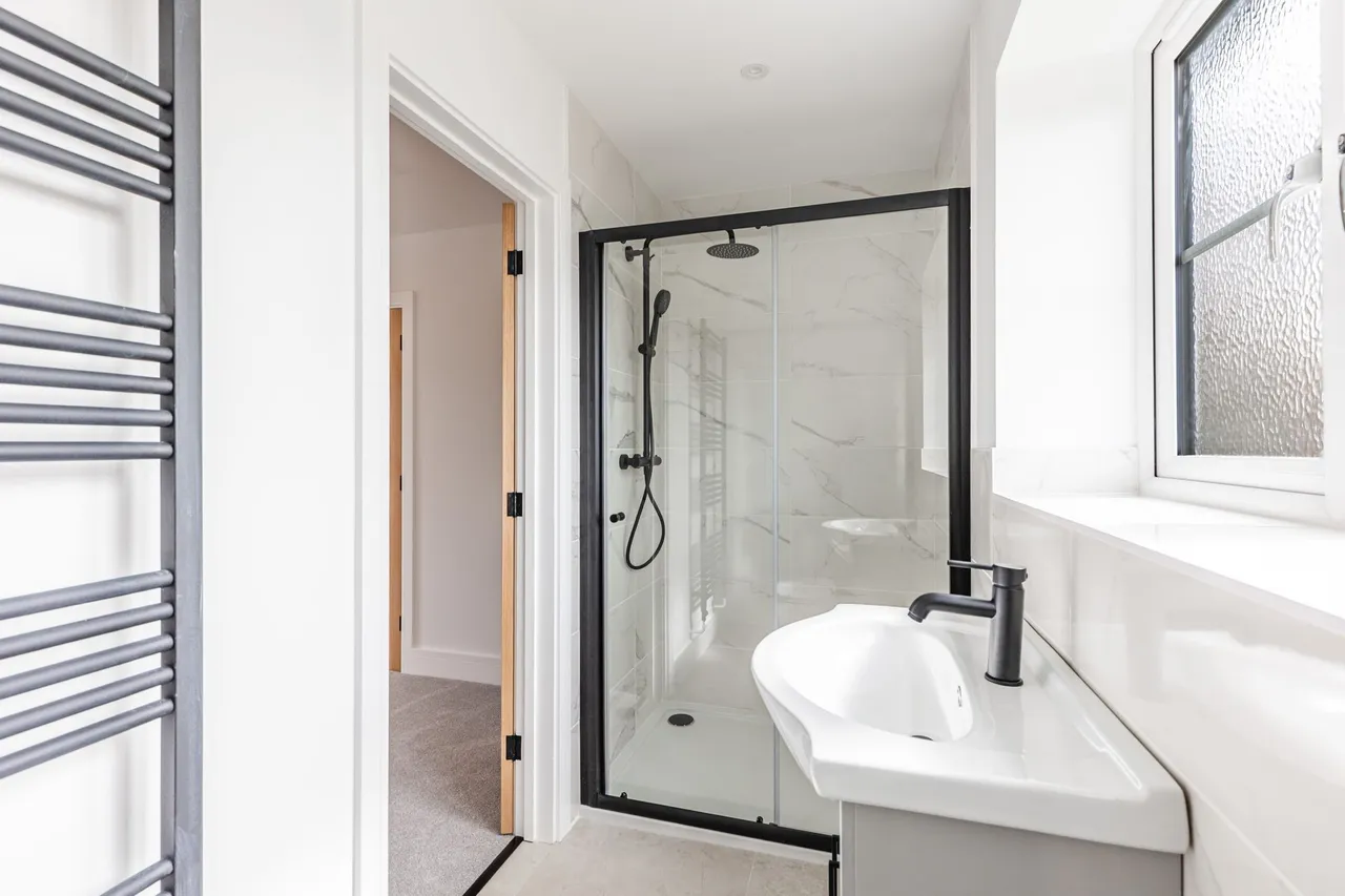 Exclusive New Homes in Private Cul-De, photo 7