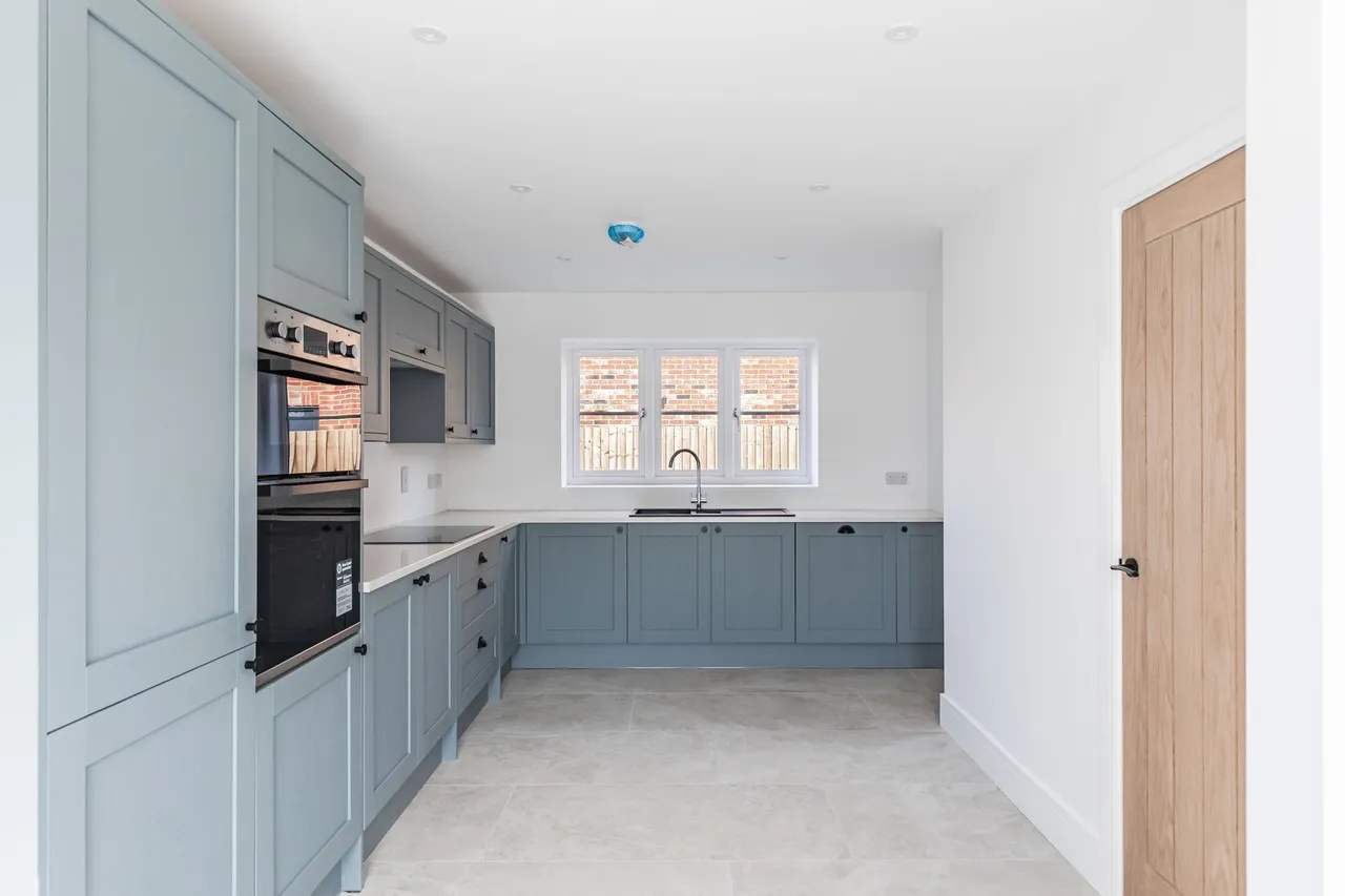 Exclusive New Homes in Private Cul-De, photo 5