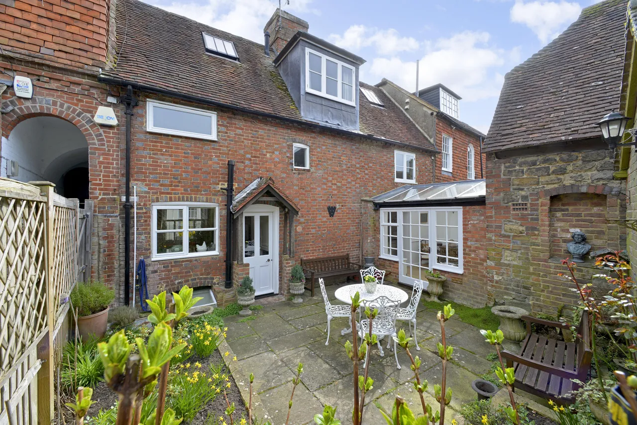 Lombard Street, Petworth, GU28, photo 2