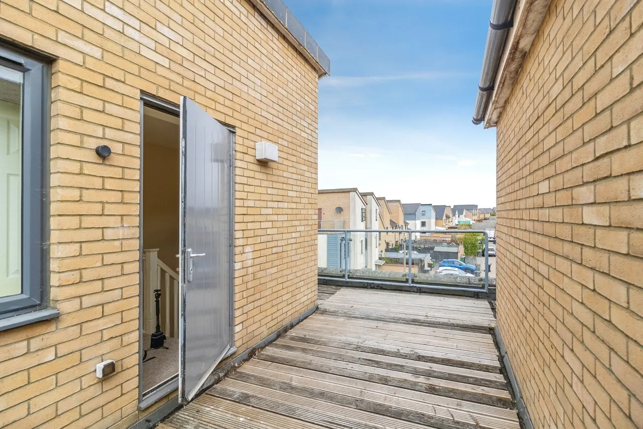 Selkirk Drive, Oakridge Park, Milton Keynes, Buckinghamshire, MK14, photo 19
