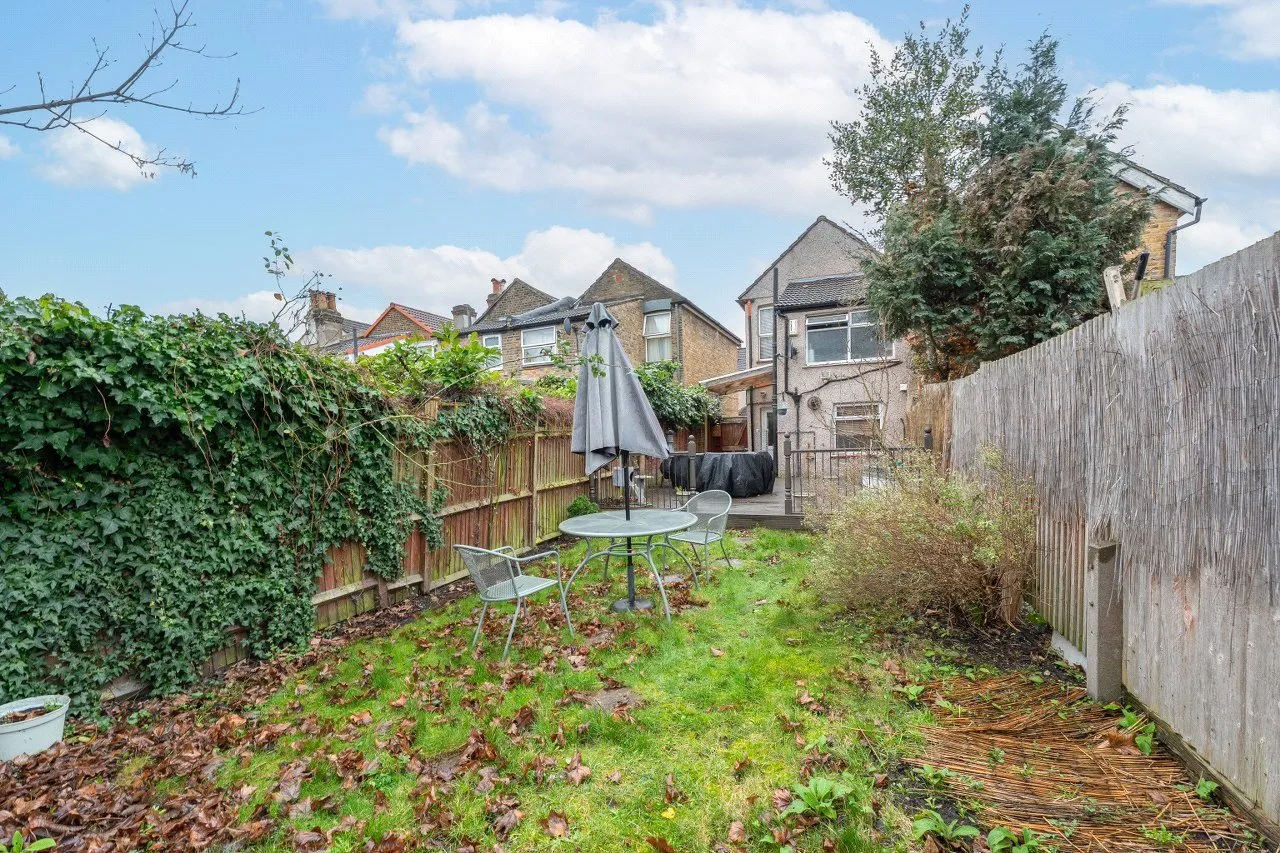 Brandon Road, Sutton, Surrey, SM11RP, photo 14