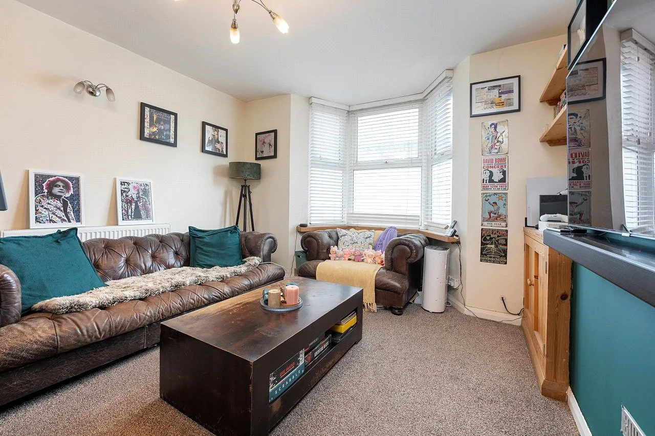2 bed property for sale — Brandon Road, Sutton, Surrey, SM11RP