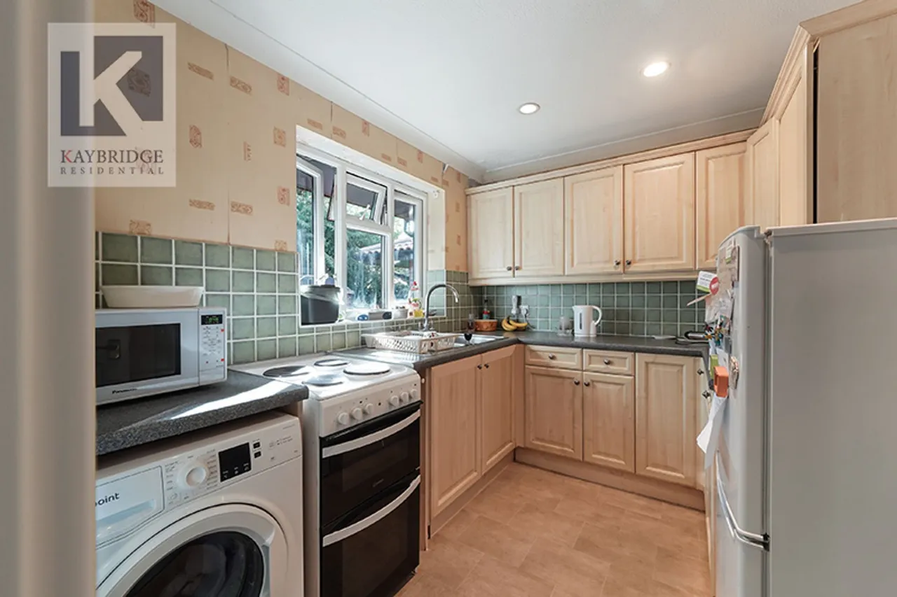 Oakmead Green, Epsom, KT18, photo 4