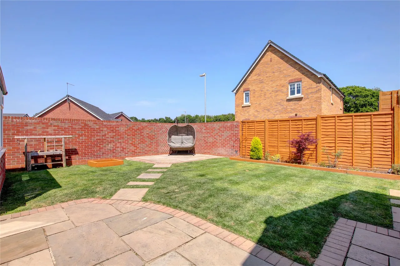 Hare Close, Droitwich, Worcestershire, WR9 7FR, photo 22