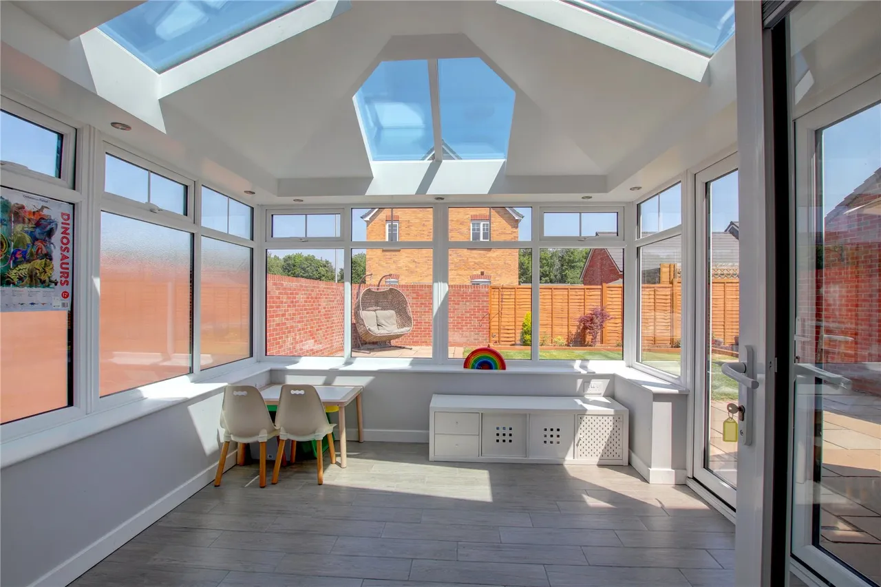 Hare Close, Droitwich, Worcestershire, WR9 7FR, photo 10